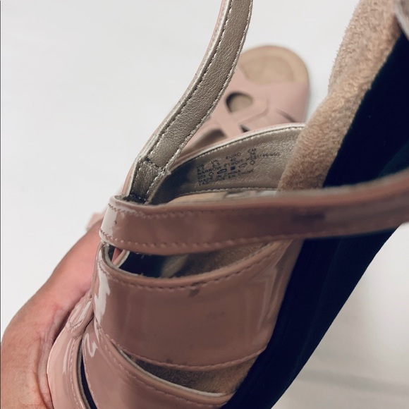 Soft Style blush and black wedges size 8.5 narrow - Picture 9 of 12